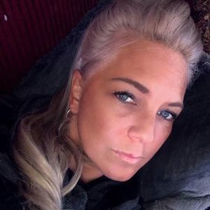 Meet your Posher, Genevieve